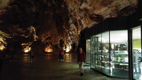 Der Souvenirladen mitten in der Höhle.