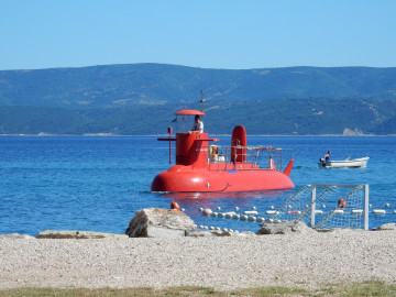 Diese Pseudo-U-Boote mit Glasboden gibt es überall an der Küste.